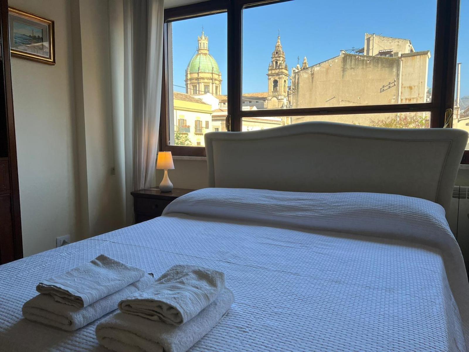 Cavoursuite Palermo Luaran gambar