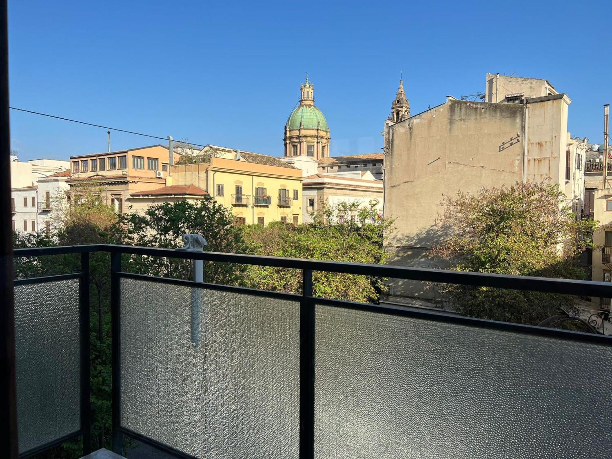 Cavoursuite Palermo Luaran gambar